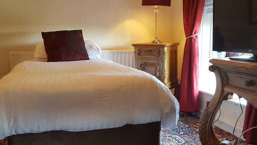 Bed and Breakfast Charlemont House Moy Habitación foto